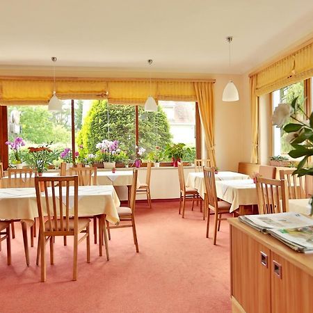 Hotel Reineldis Мурекк Екстер'єр фото