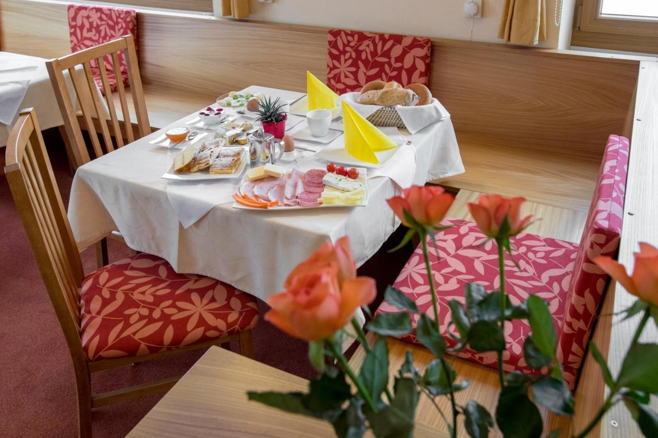 Hotel Reineldis Мурекк Екстер'єр фото