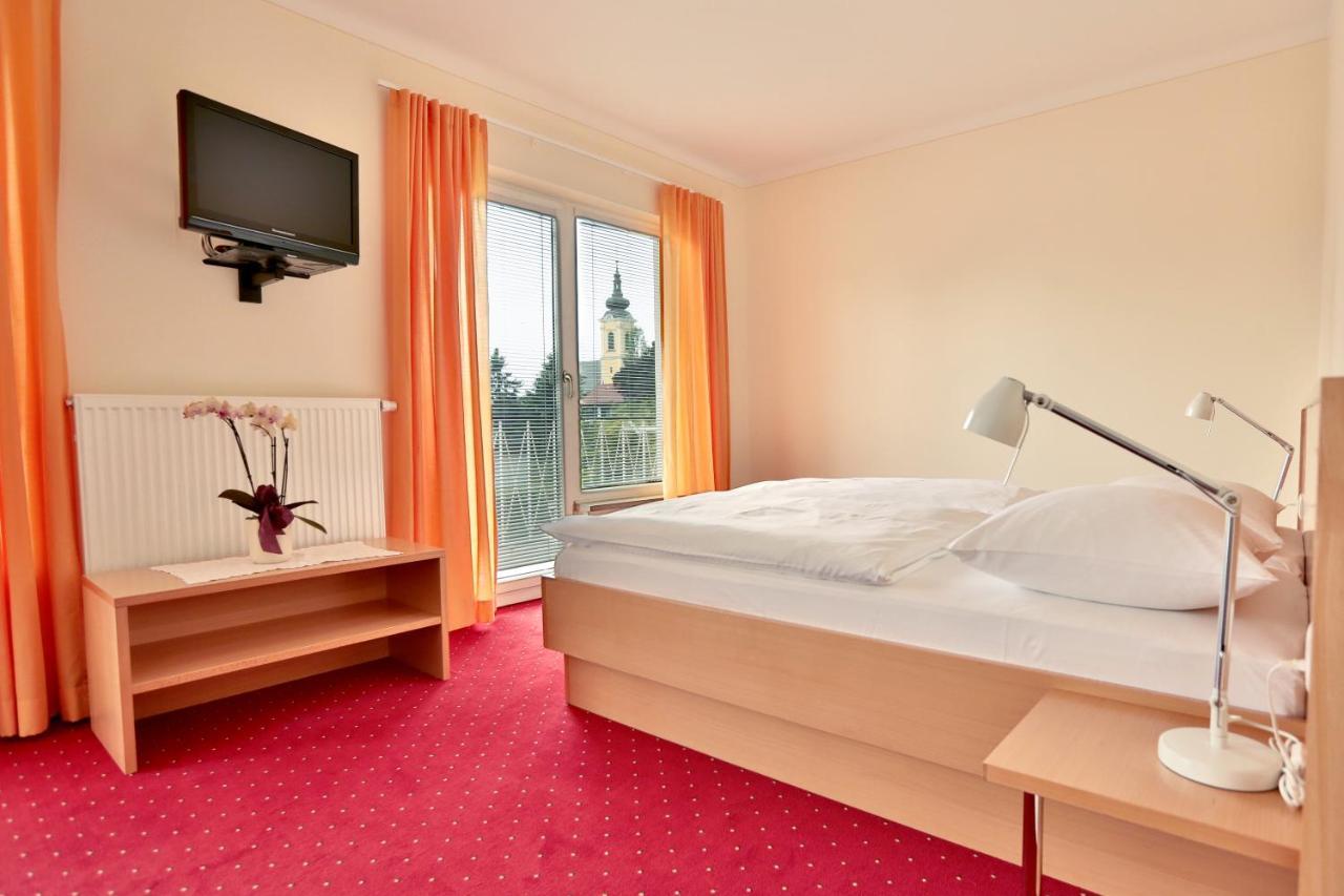 Hotel Reineldis Мурекк Екстер'єр фото