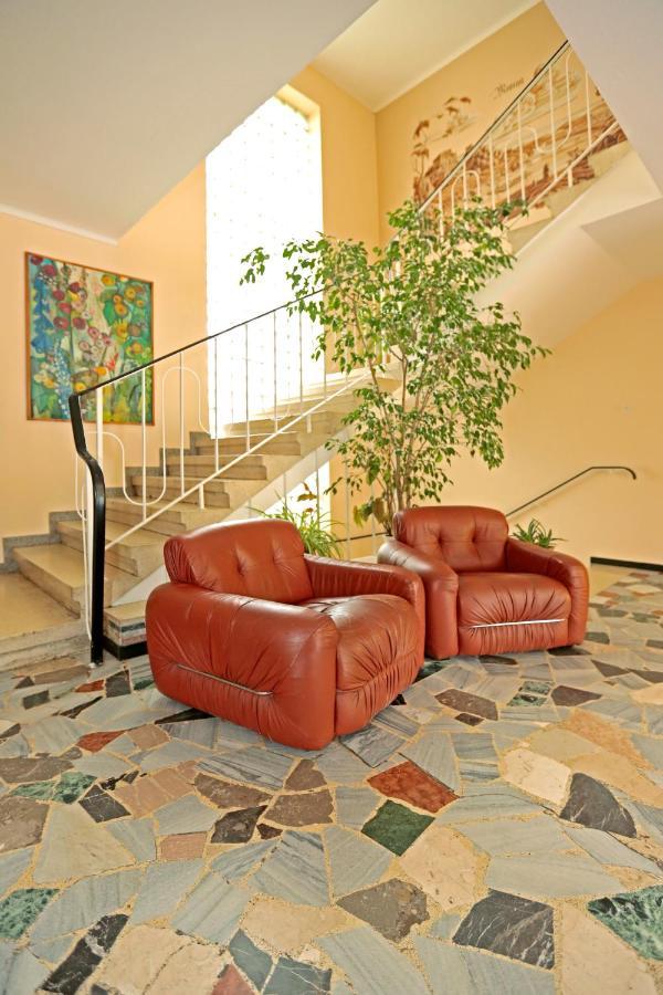 Hotel Reineldis Мурекк Екстер'єр фото